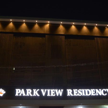 Stayguru Park View Residency Бхудж Экстерьер фото