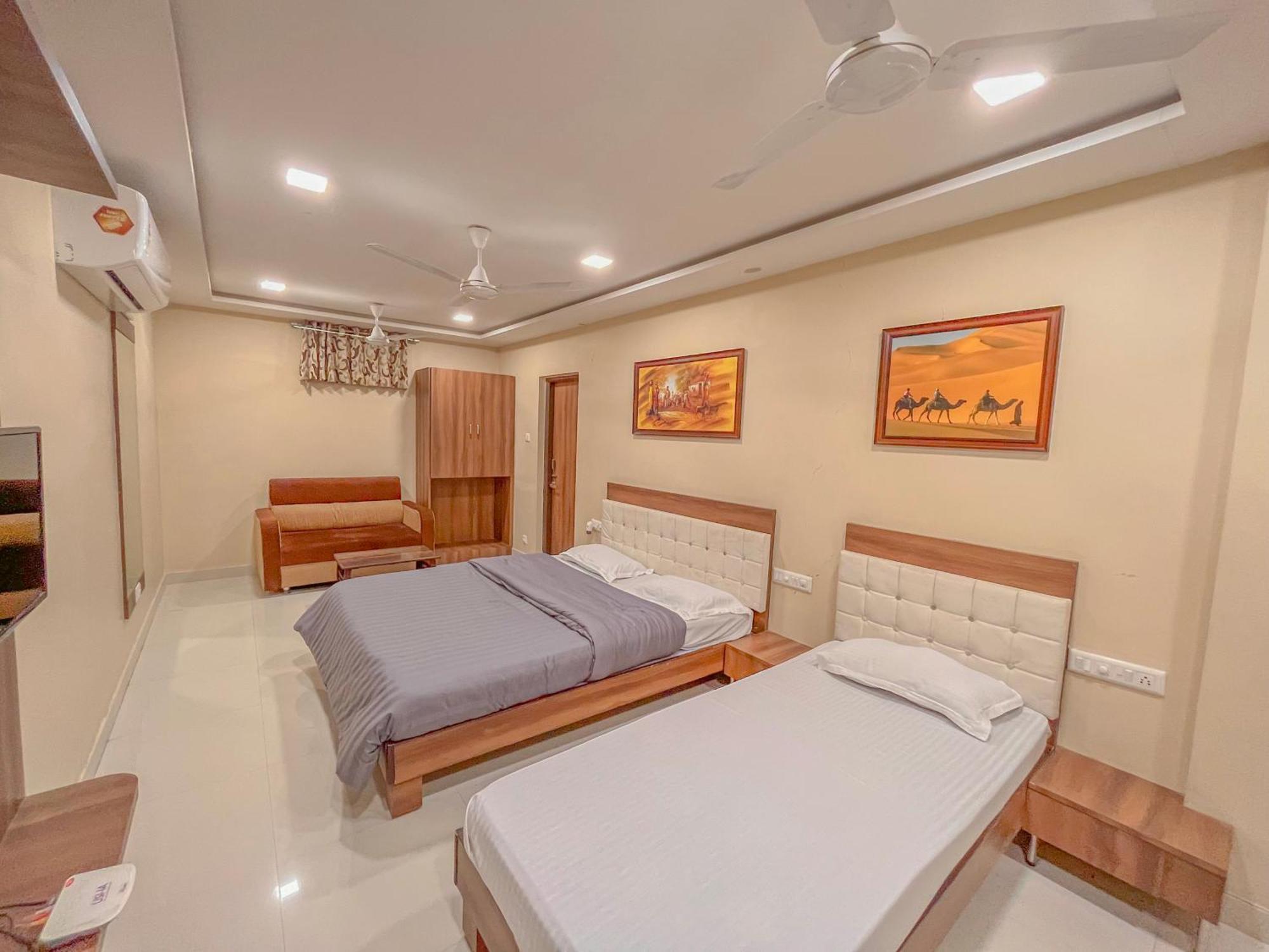 Stayguru Park View Residency Бхудж Экстерьер фото