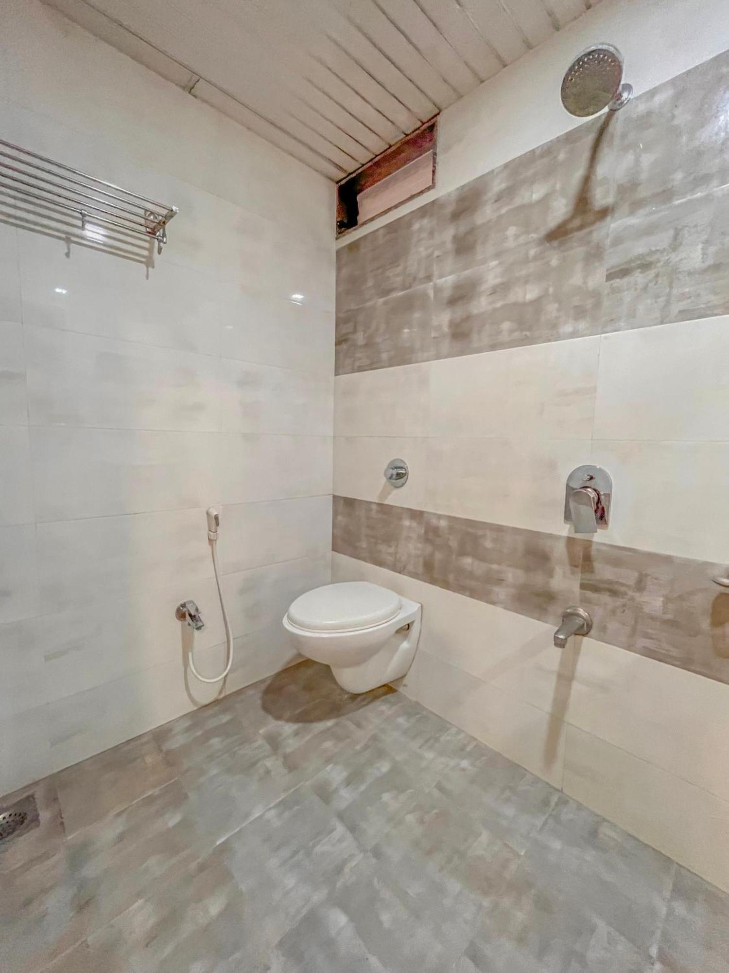 Stayguru Park View Residency Бхудж Экстерьер фото