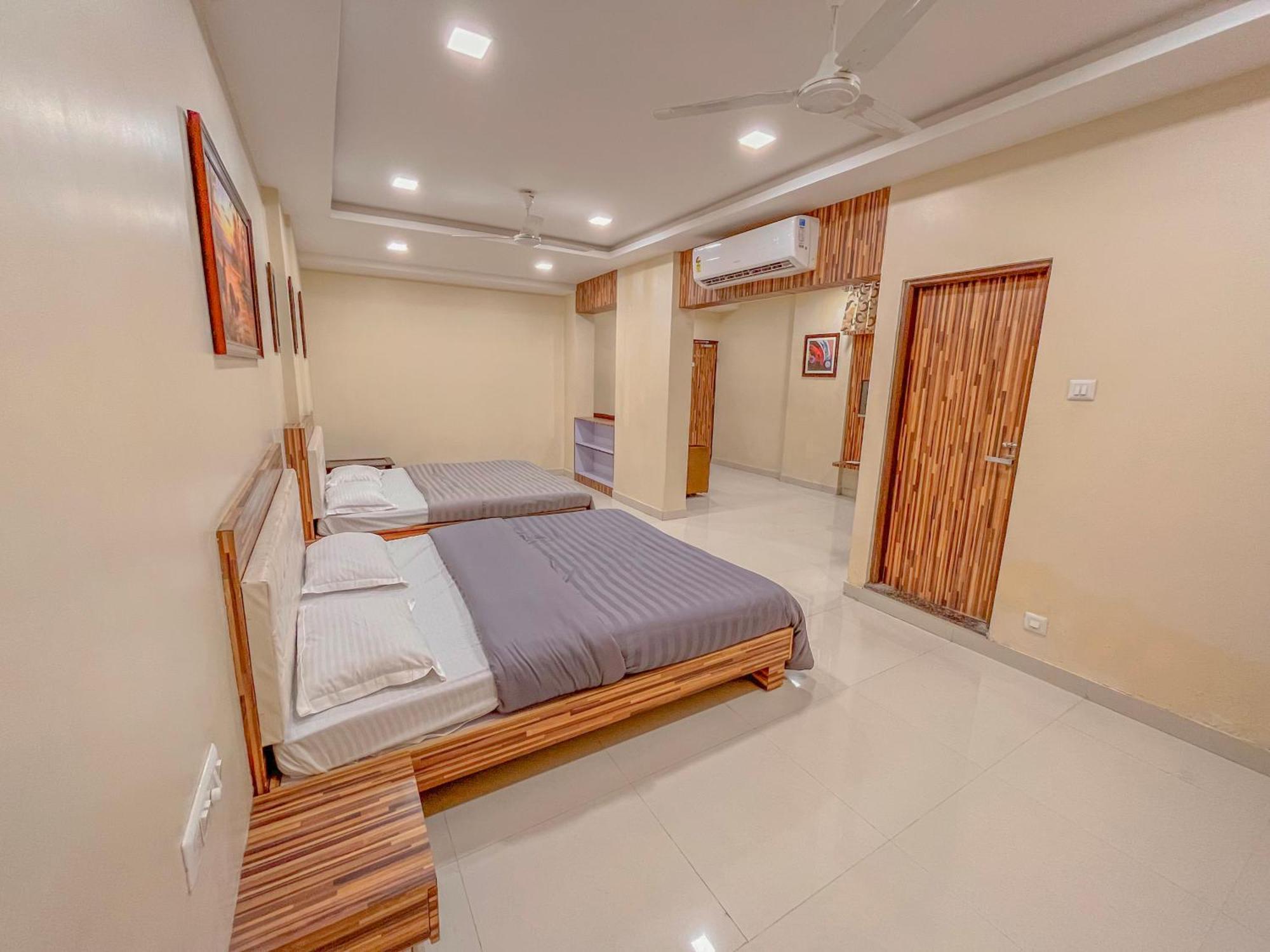 Stayguru Park View Residency Бхудж Экстерьер фото