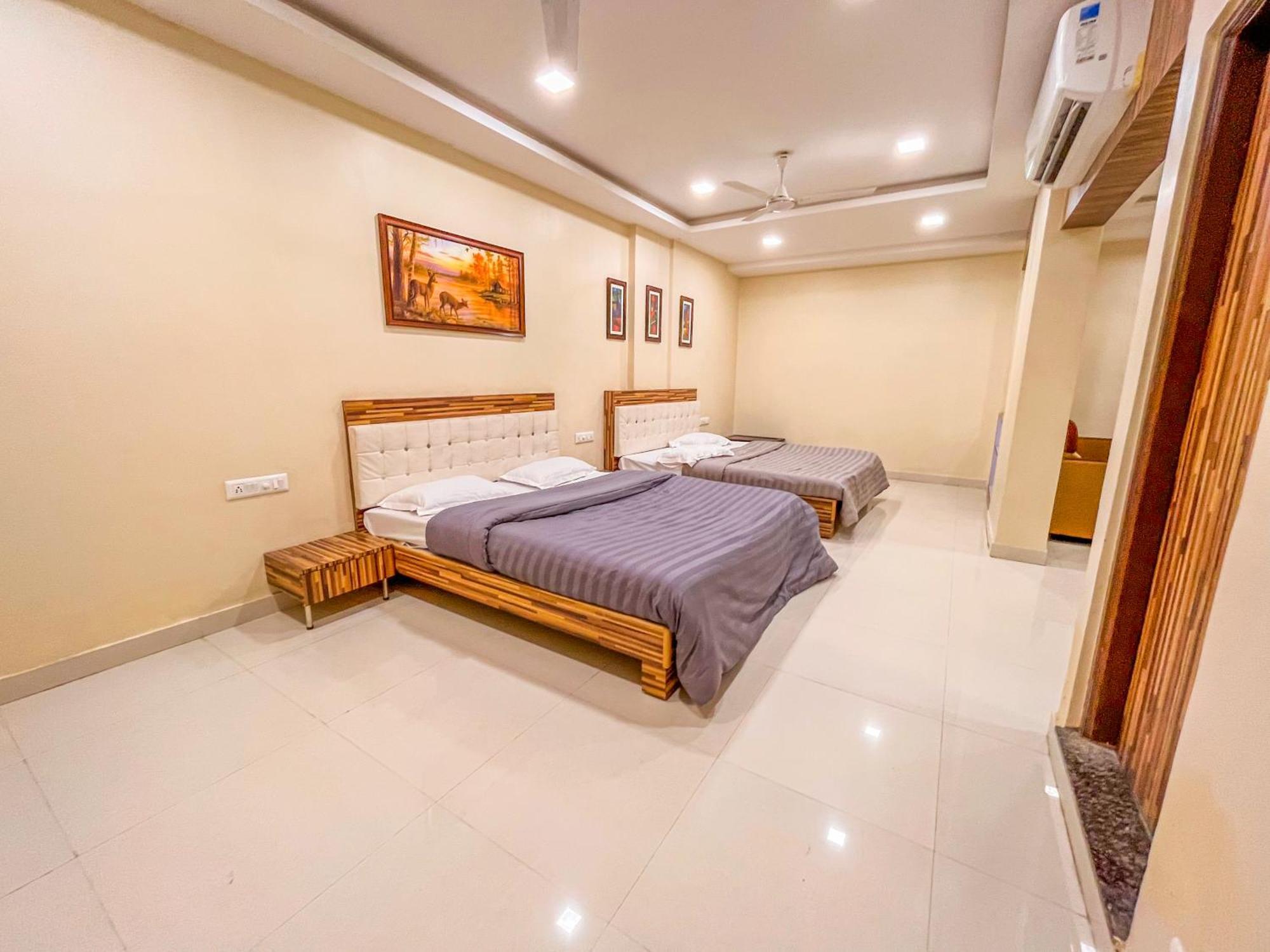 Stayguru Park View Residency Бхудж Экстерьер фото