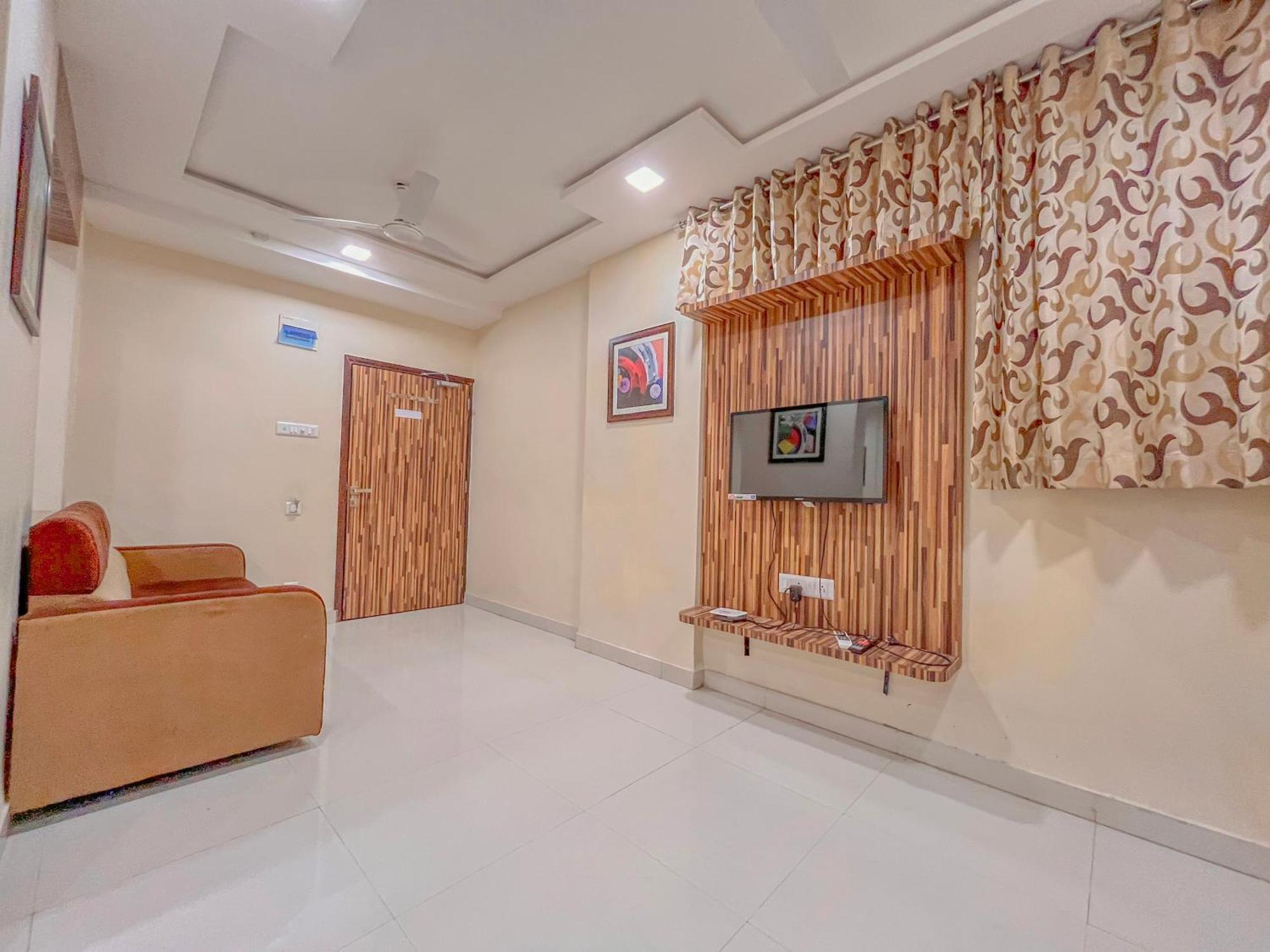 Stayguru Park View Residency Бхудж Экстерьер фото