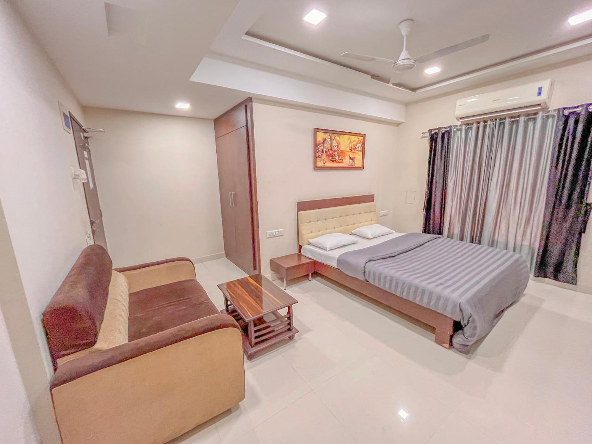 Stayguru Park View Residency Бхудж Экстерьер фото