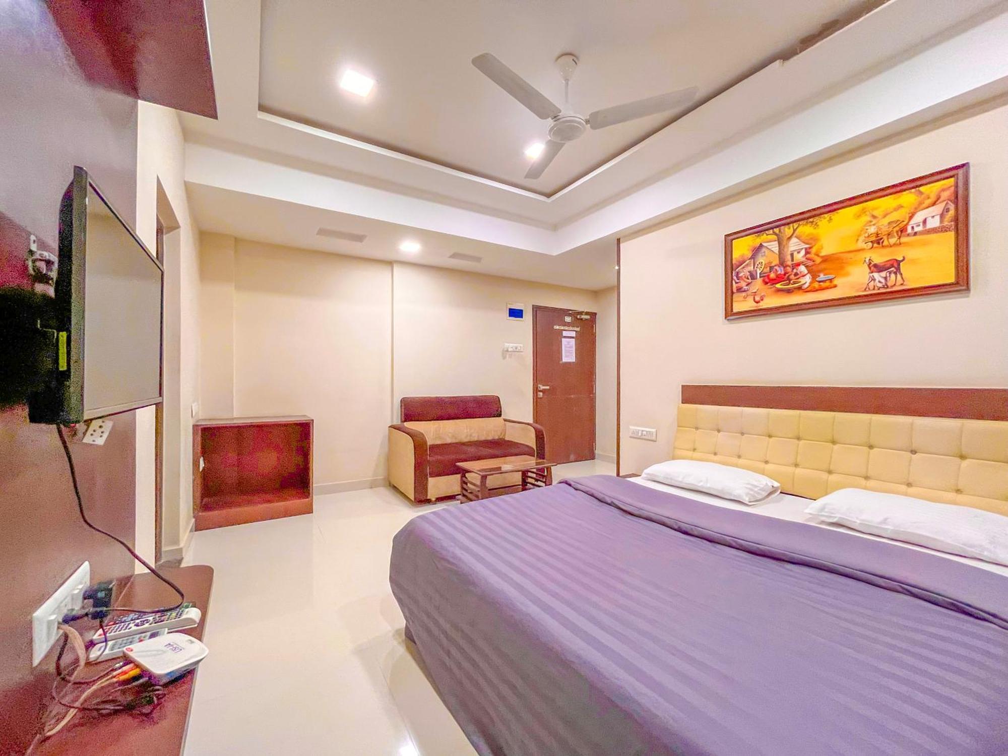 Stayguru Park View Residency Бхудж Экстерьер фото