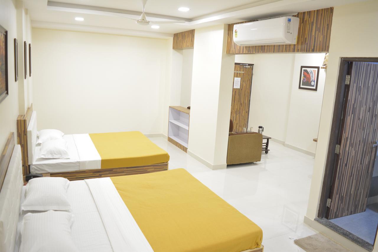 Stayguru Park View Residency Бхудж Экстерьер фото