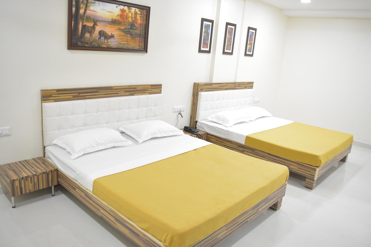 Stayguru Park View Residency Бхудж Экстерьер фото